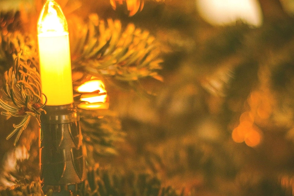Christmas decoration light bulb