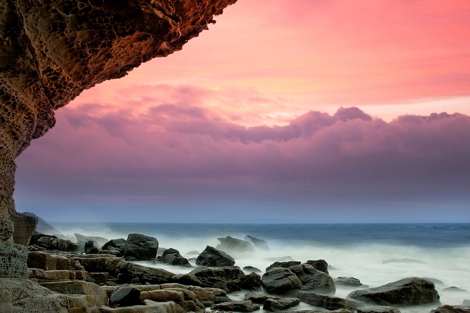 Cloud coast dusk