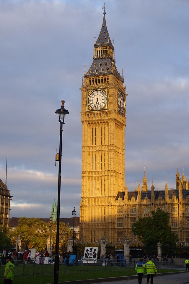 London big ben house photo