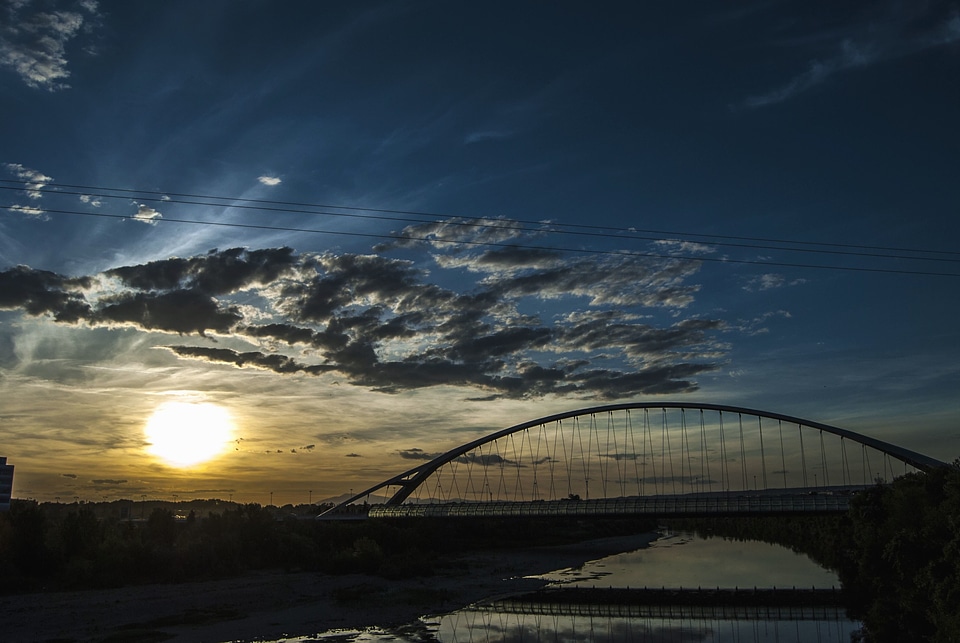 Bridge building cloud