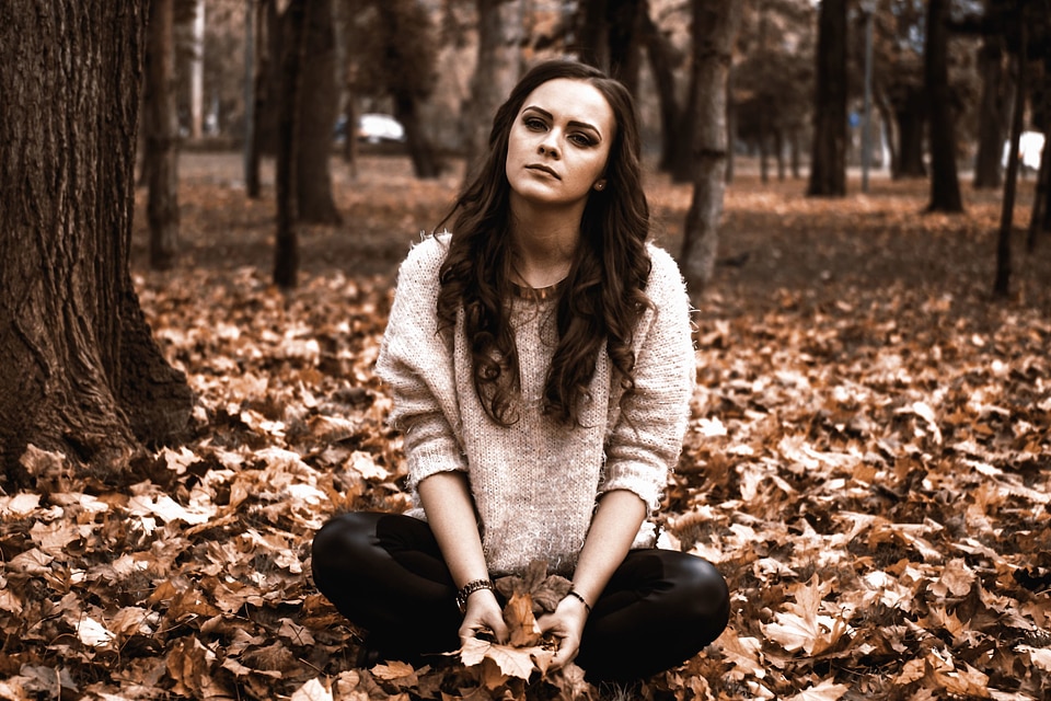 Beautiful Photo leaves woman