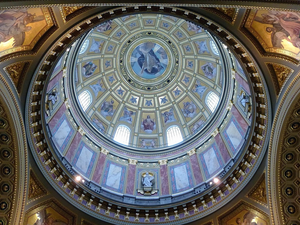 Art ceiling church