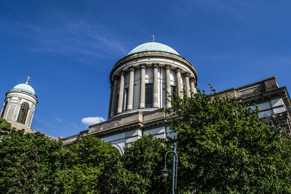 Basilica cathedral catholic sky