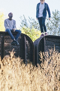 Men pasture people