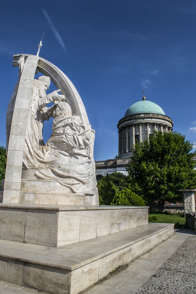Esztergom coronation church