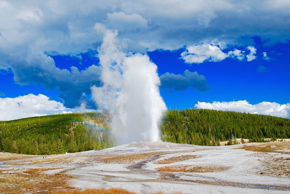 Beautiful Photo cloud geyser