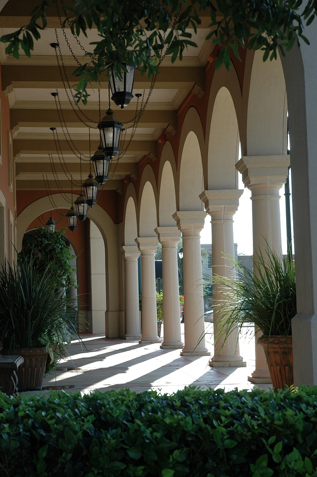 Structure corridor passage