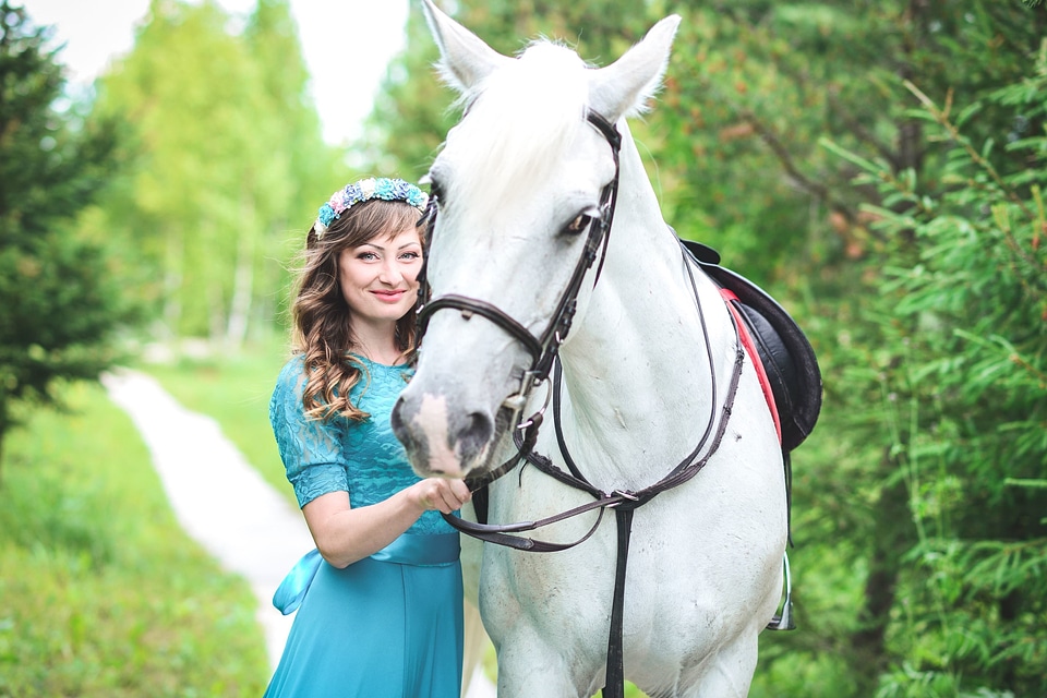 Beautiful Photo forest girl