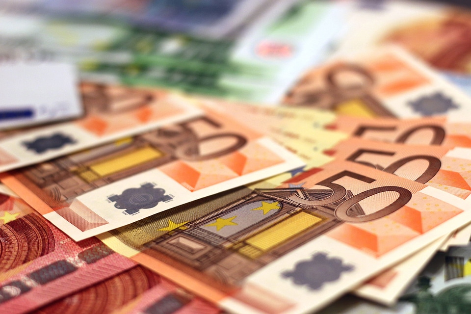 Banking business economic growth