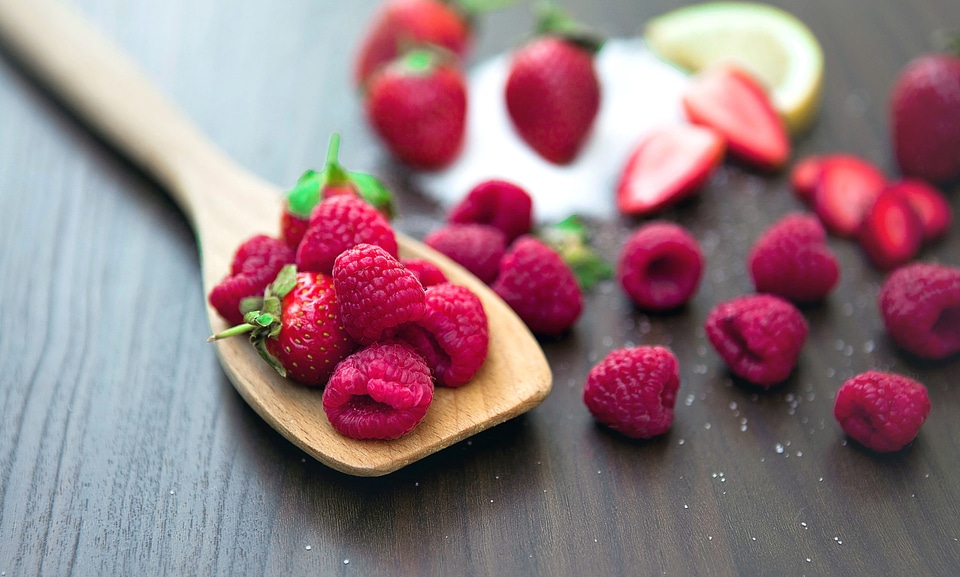 Beautiful Photo berry spoon