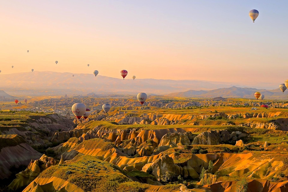 Adventure aerial balloon