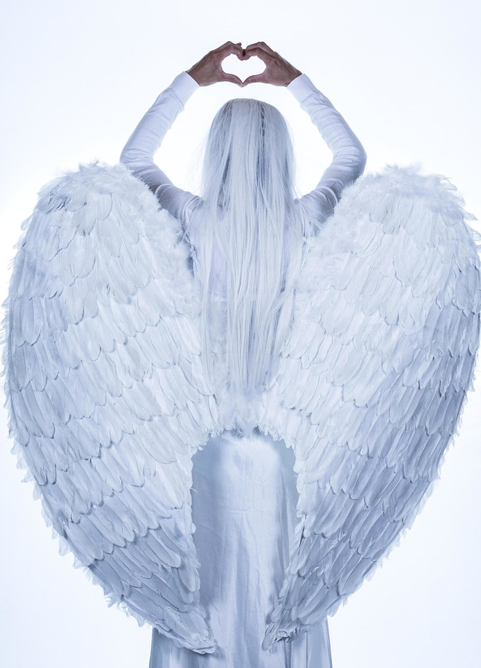Feather girl religion