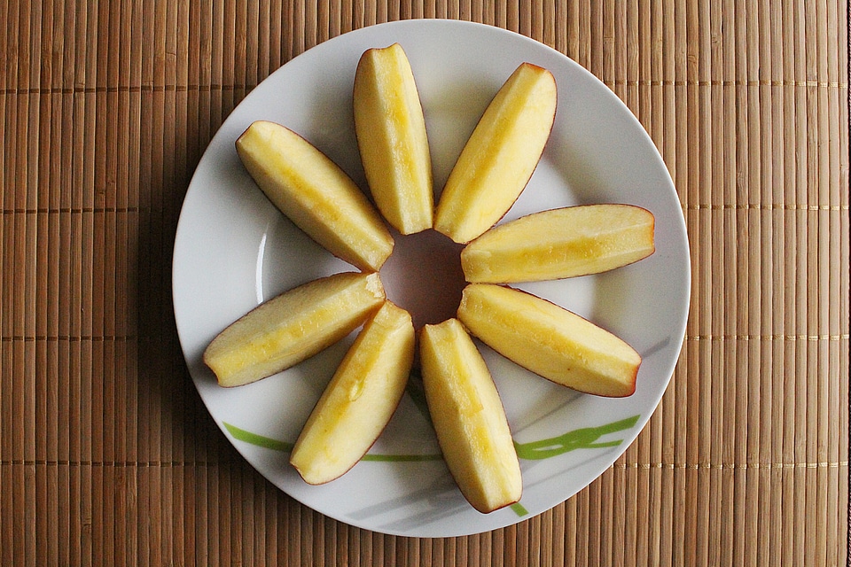 Apple fruit plate decoration
