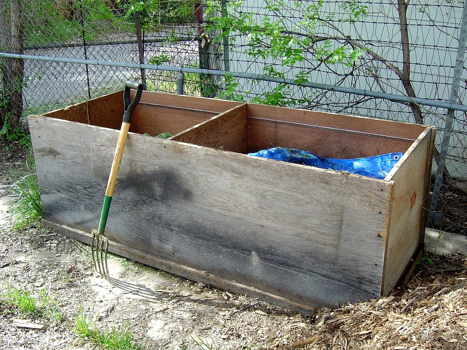 Backyard compost fertilizer