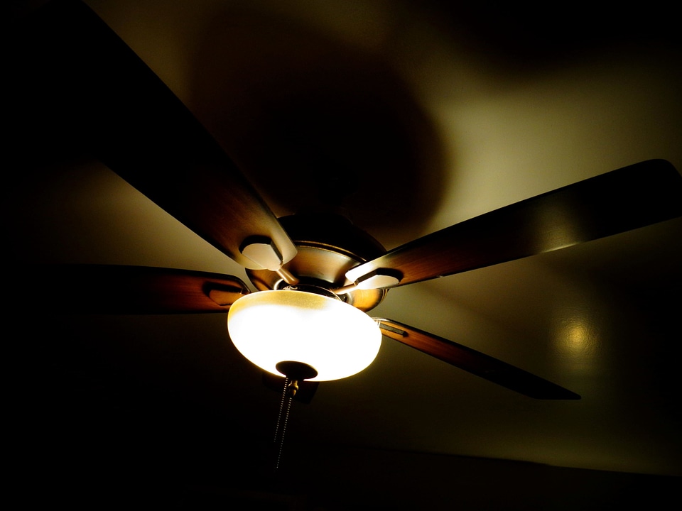 Ceiling darkness interior