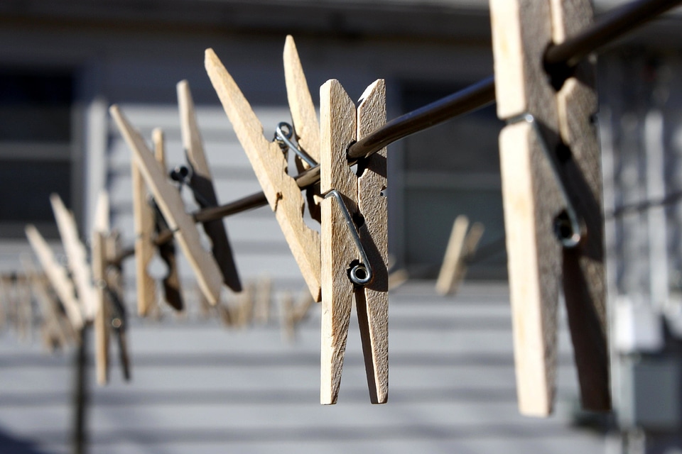 Clip wire wooden