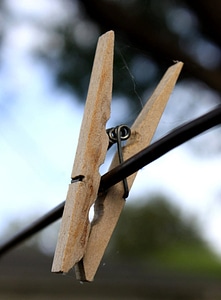 Clip wire wooden