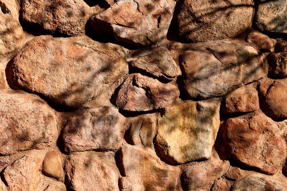 Big Rocks brown pattern
