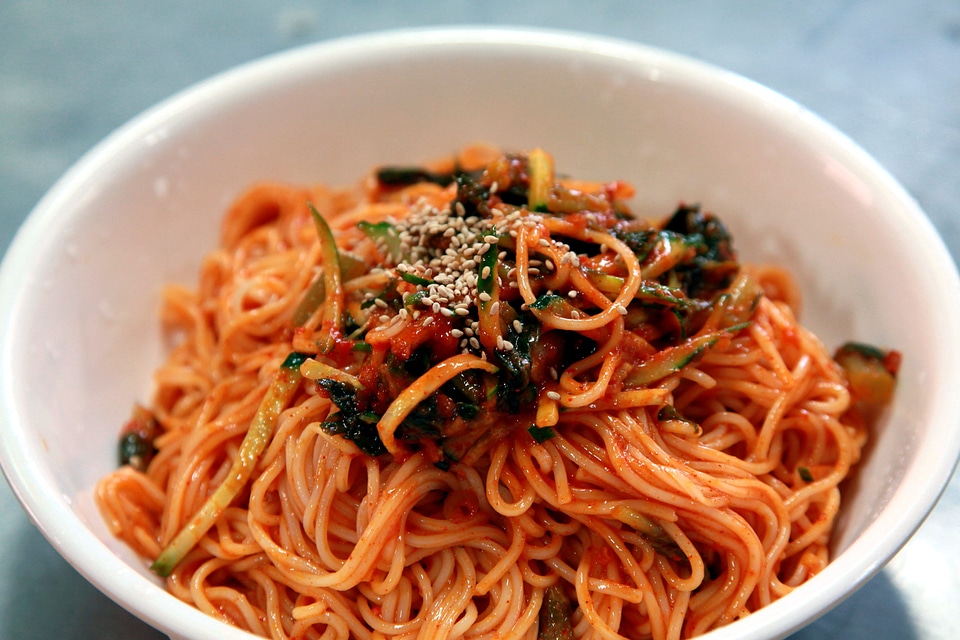 Bowl food noodles