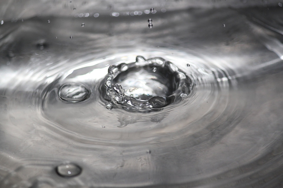 Bubbles drops droplets