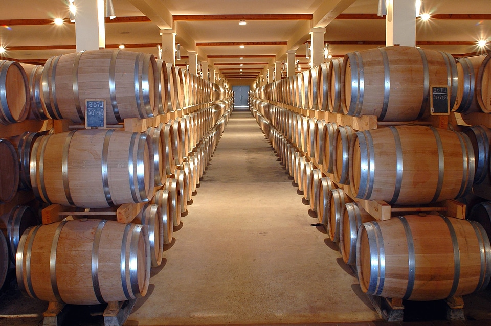 Barrel basement container