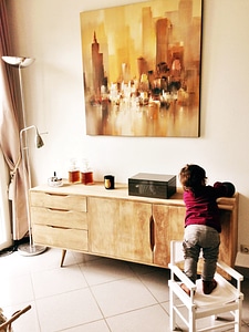 Baby cabinet chair