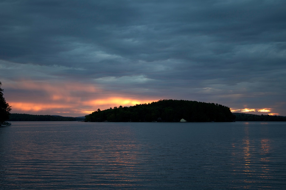 Island lake nature