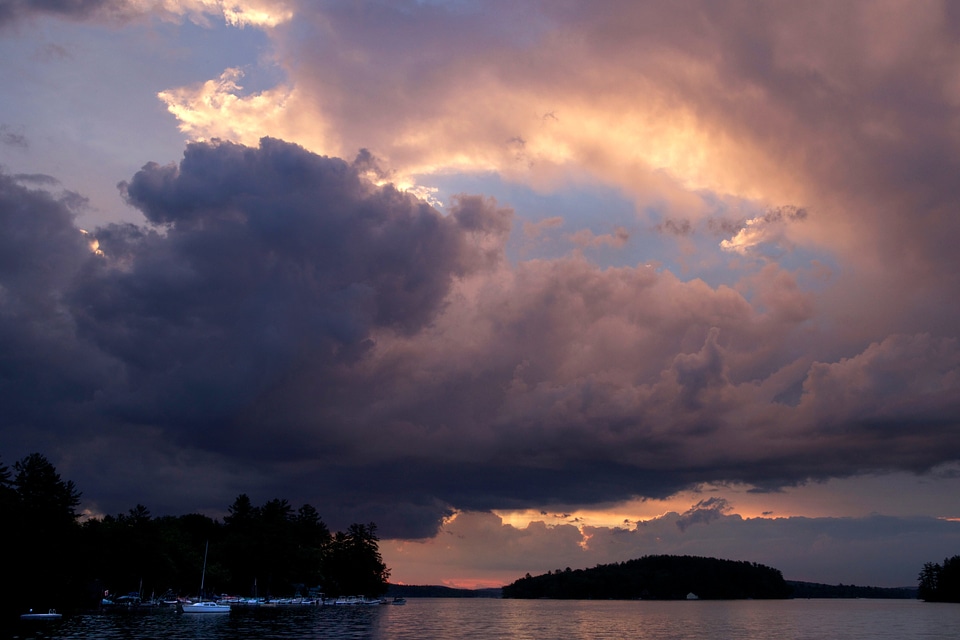 Beautiful Photo boats clouds