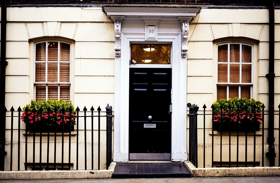 Architecture cast iron design