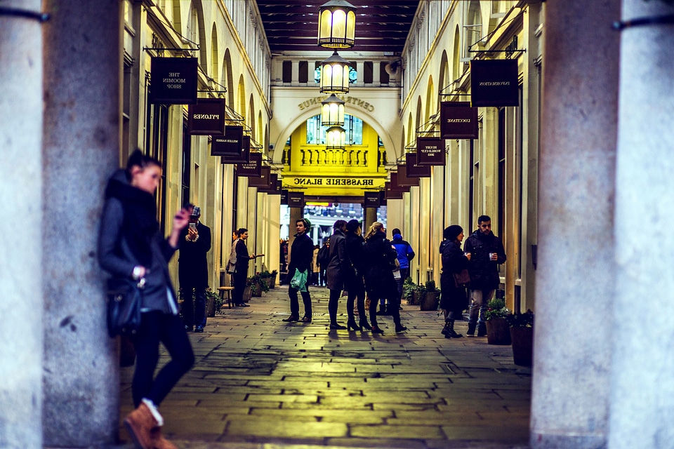 Avenue downtown floor