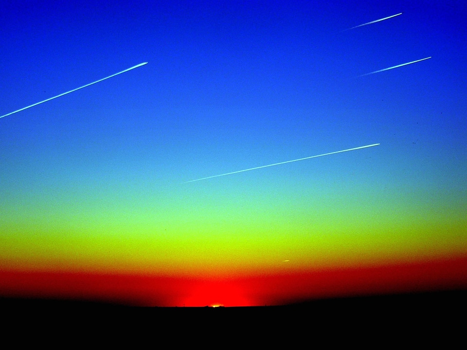 Chimney light meteorites