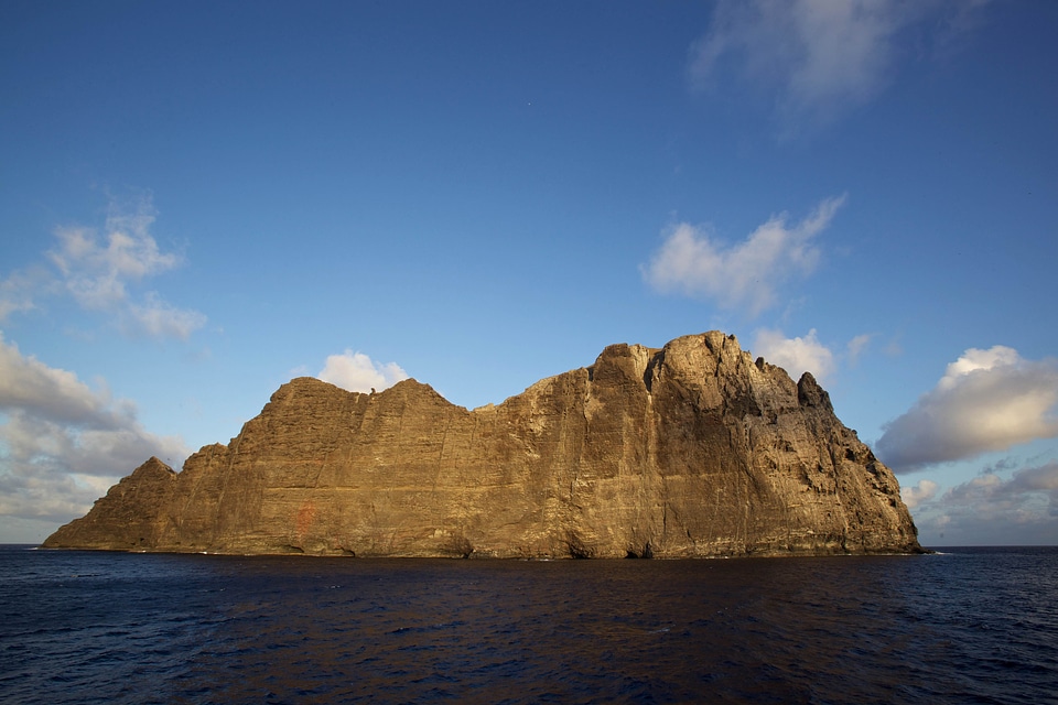 Island ocean scenic