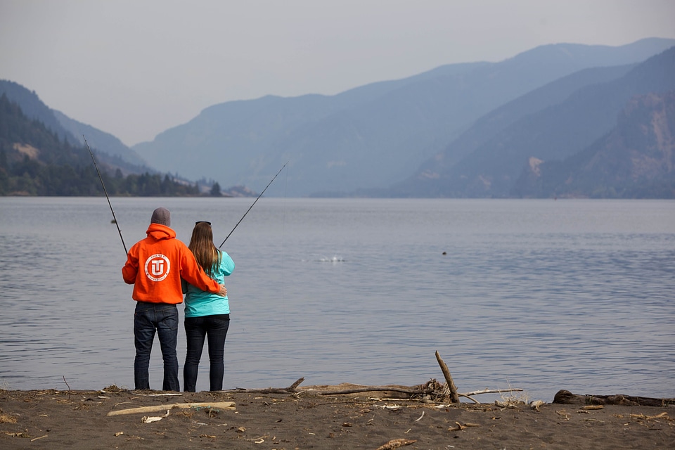 Angler boyfriend couple