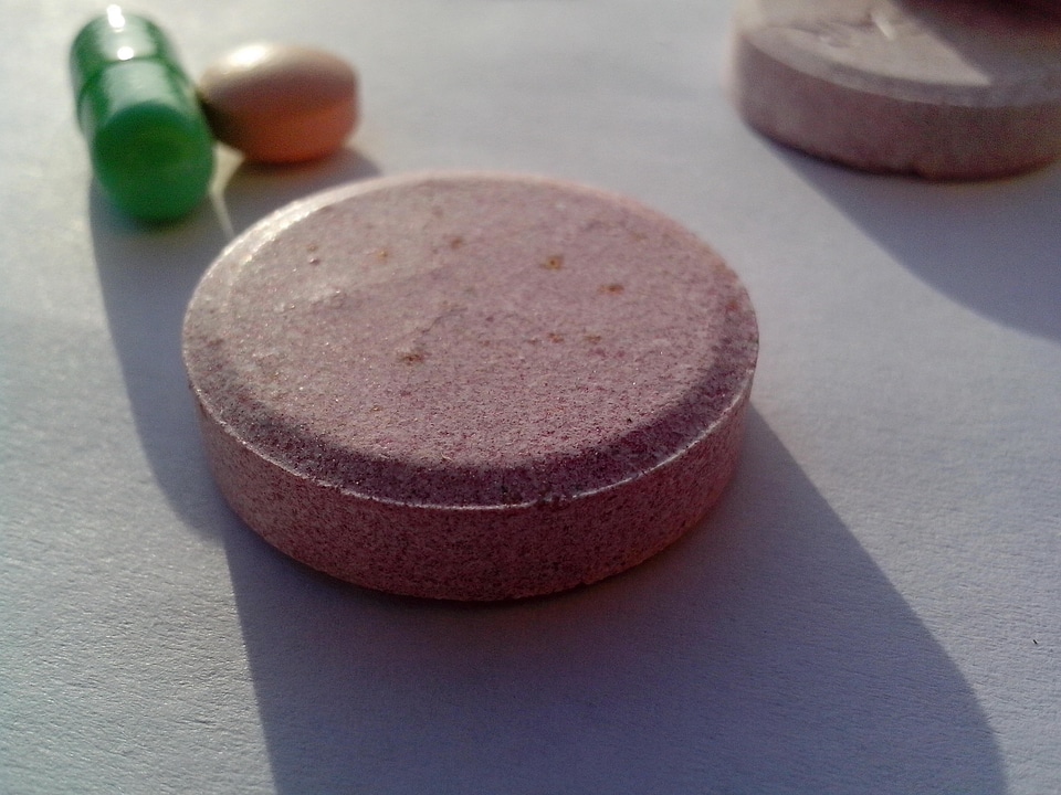 Acid ascorbic diet supplements