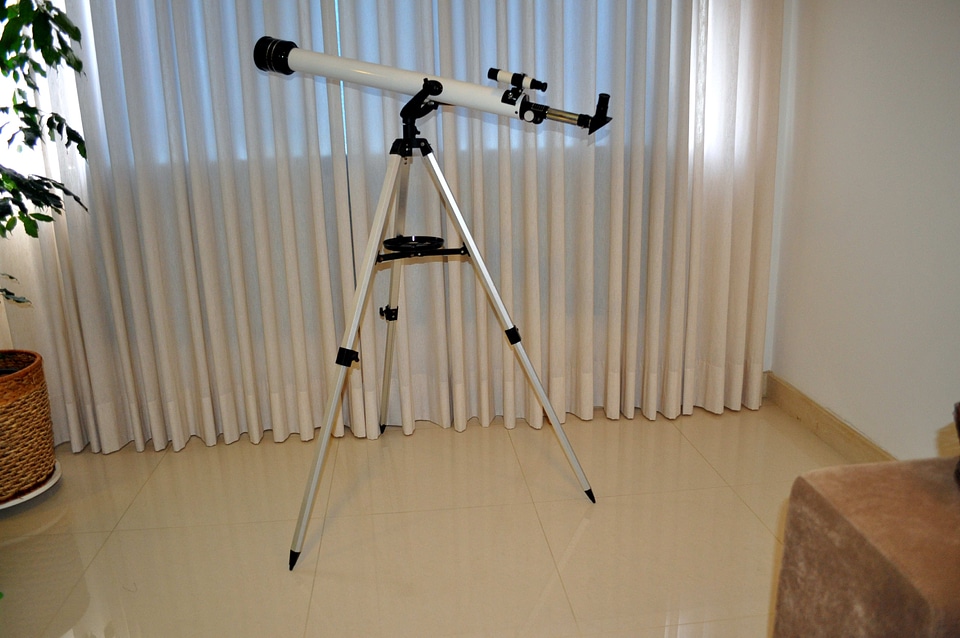 Observing telescope watcher