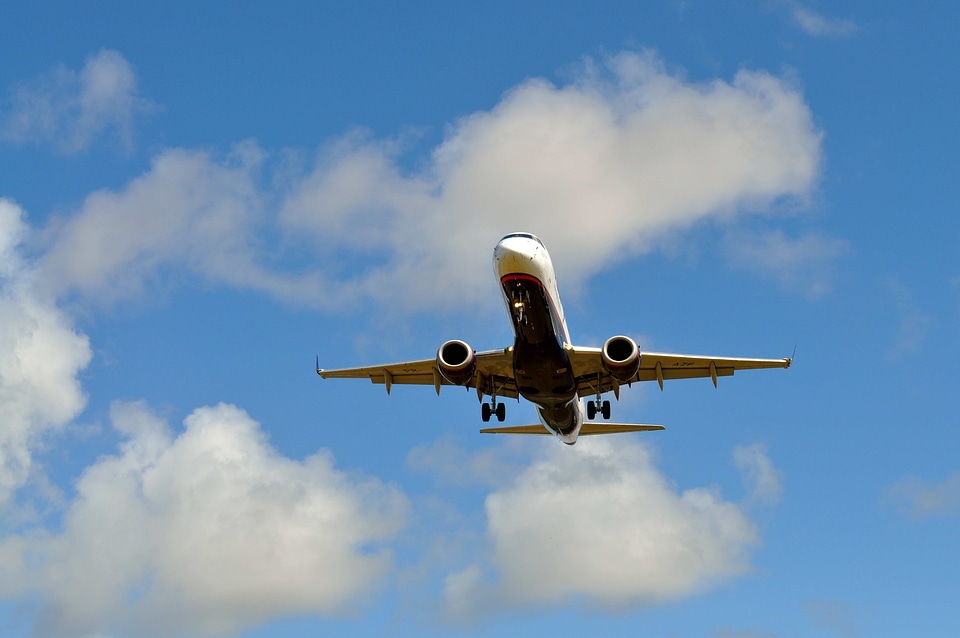 Aircraft airport landing