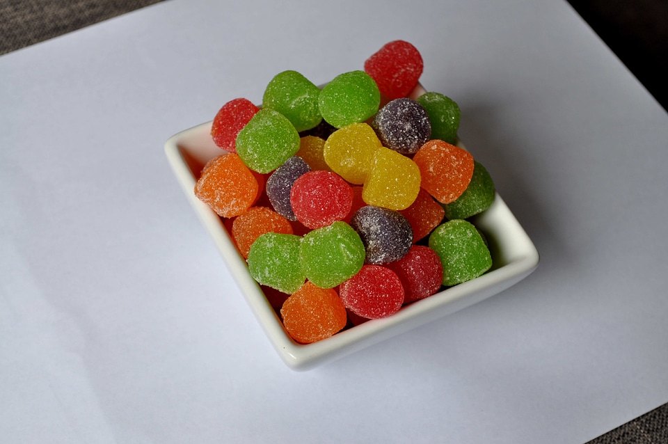 Colorful gelatin sugar