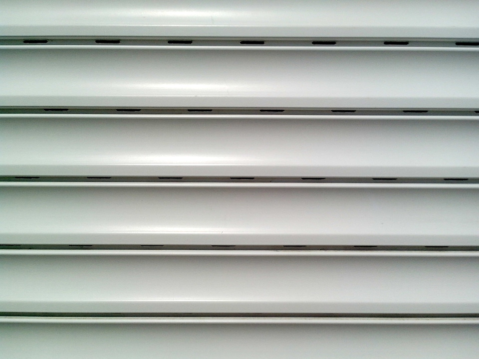 Plastic structure white