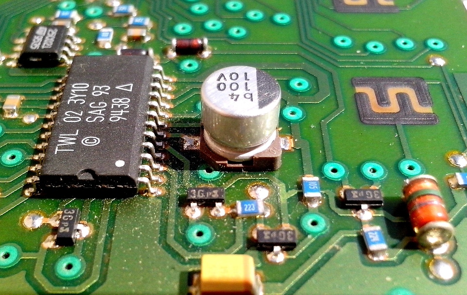 Board chip component