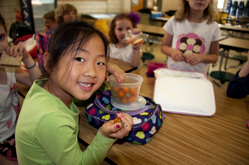 American dessert female child