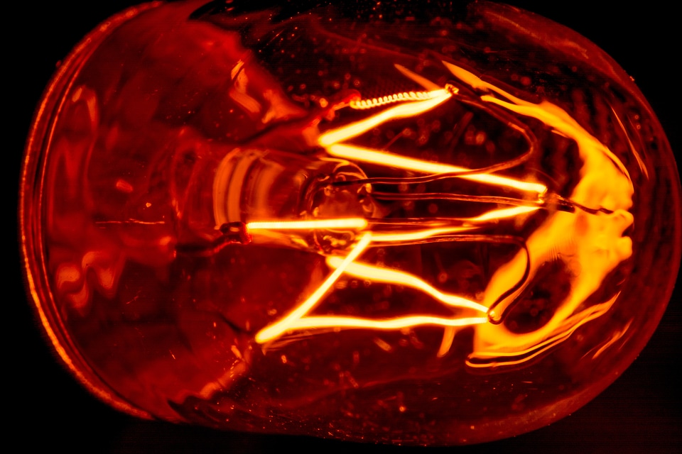 Glow filament glow wire