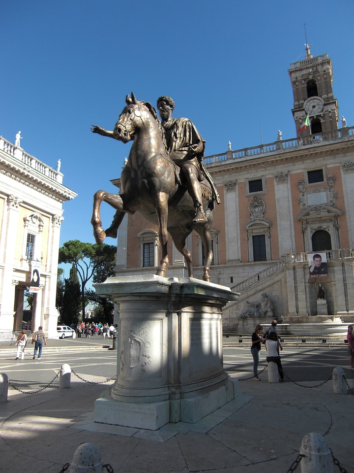 Italy equestrian statue reiter