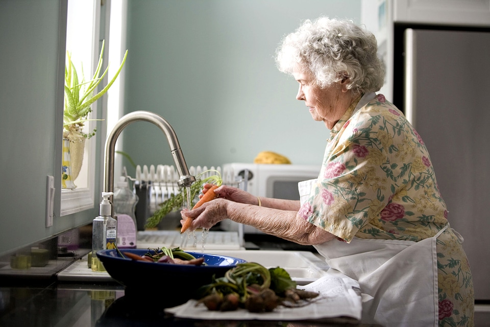 Boiling elderly food