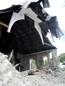 Country earthquake island