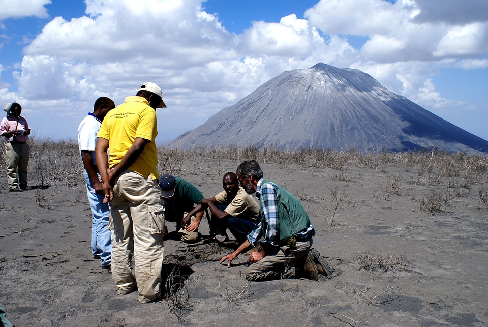 Eruption scientists Tanzania