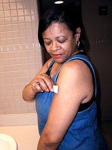 Bandage demonstration remove