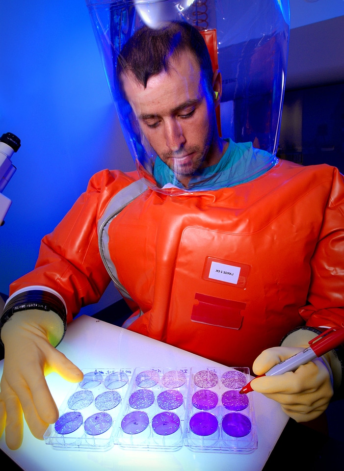 Microbiologist process 