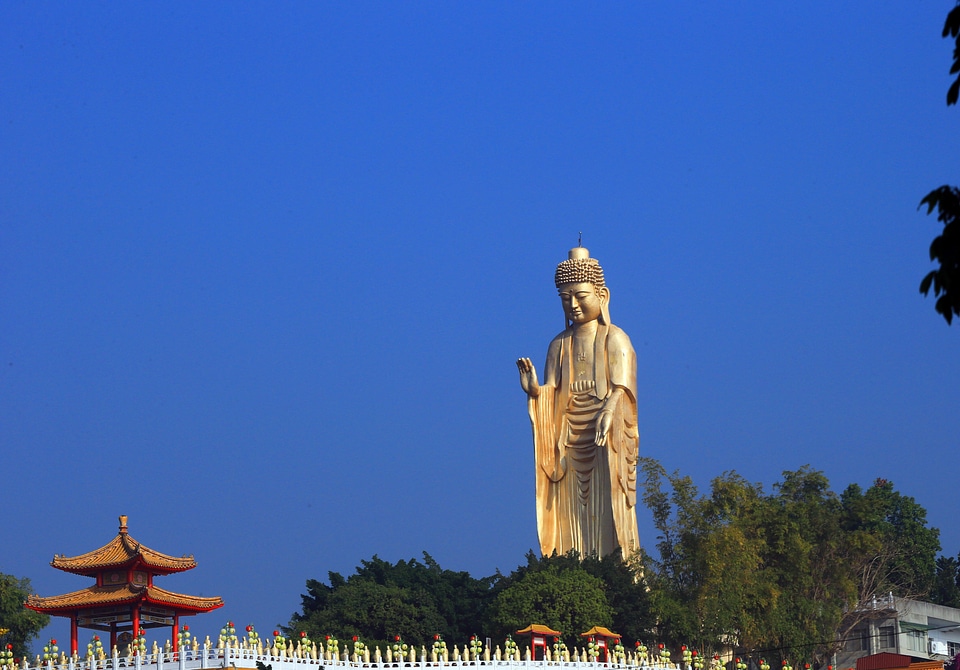 Taiwan buddha statues blue sky