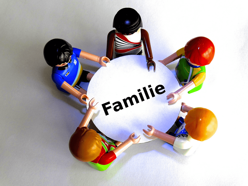 Round table talk consulting