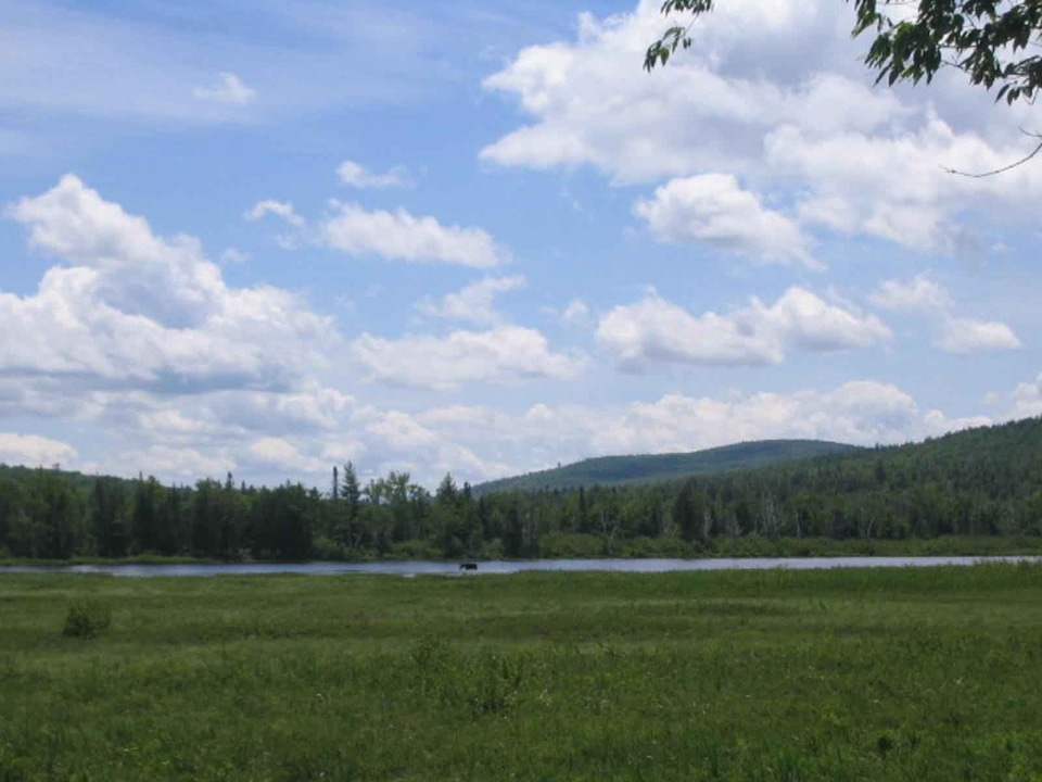 Distance domestic lake